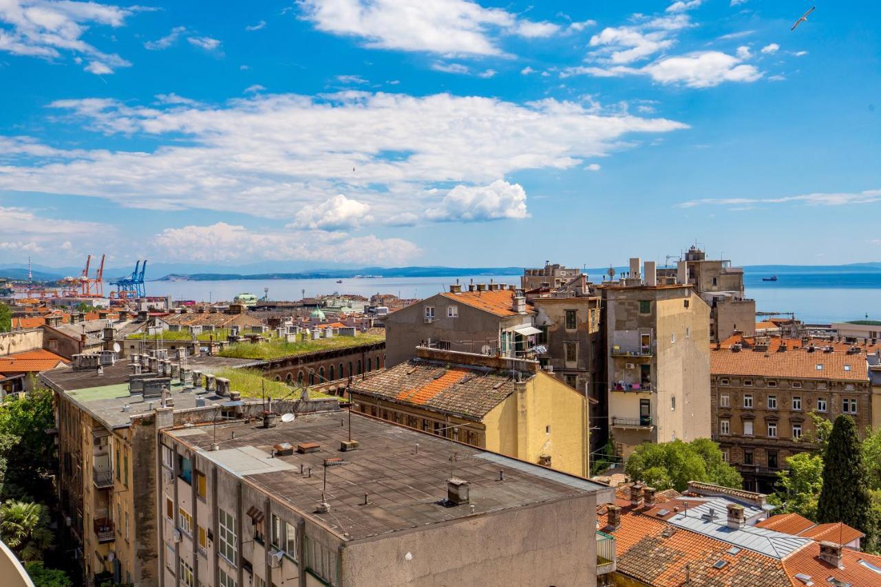 Sunset View Apartment Rijeka Luaran gambar